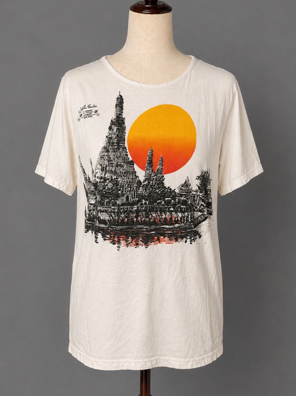 Vintage John Fowler Thailand landscape sun tshirt. S